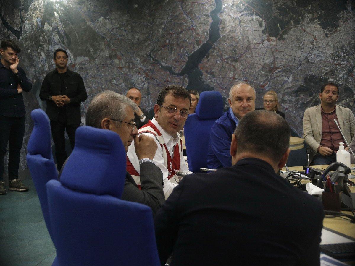 Ekrem İmamoğlu, yağış öncesi AKOM’a gitti