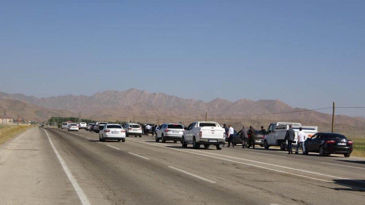 Hakkari'de aşiret liderine coşkulu karşılama