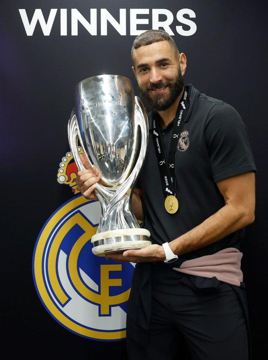 Benzema, Real Madrid tarihinin en golcü ikinci oyuncusu oldu