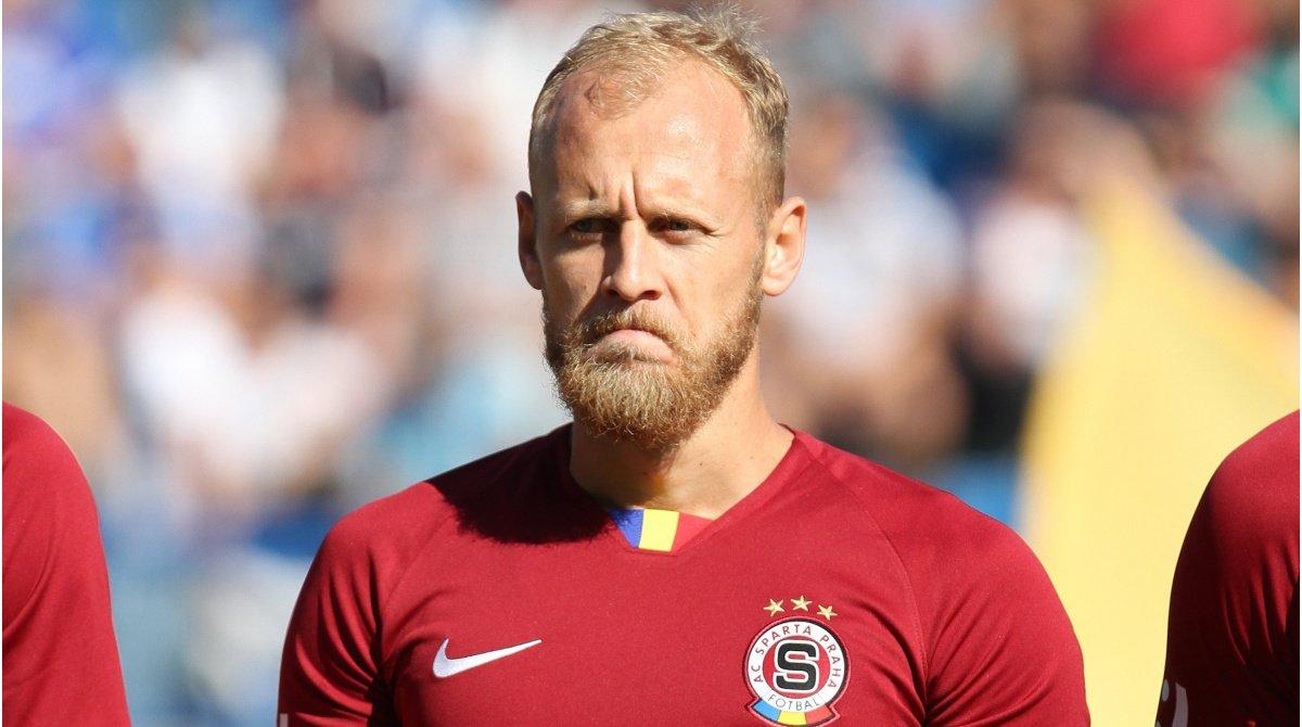 Semih Kaya futbolu bıraktığını açıkladı