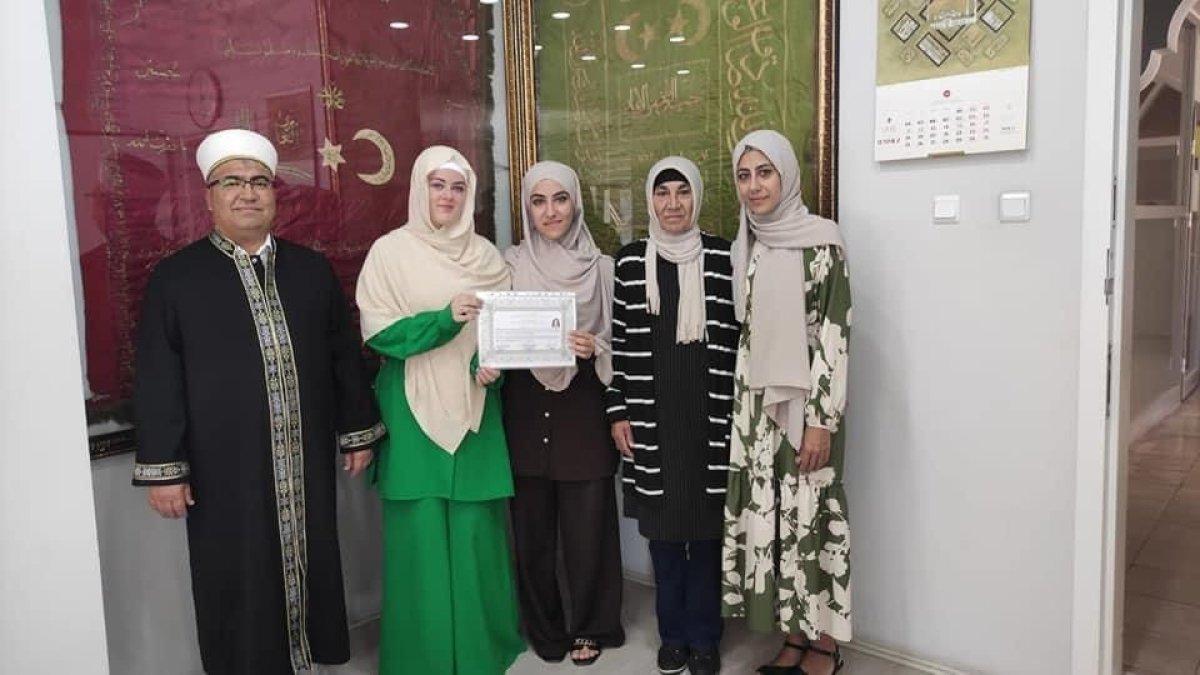 21 yaşındaki Belçikalı Anizet, Müslüman oldu