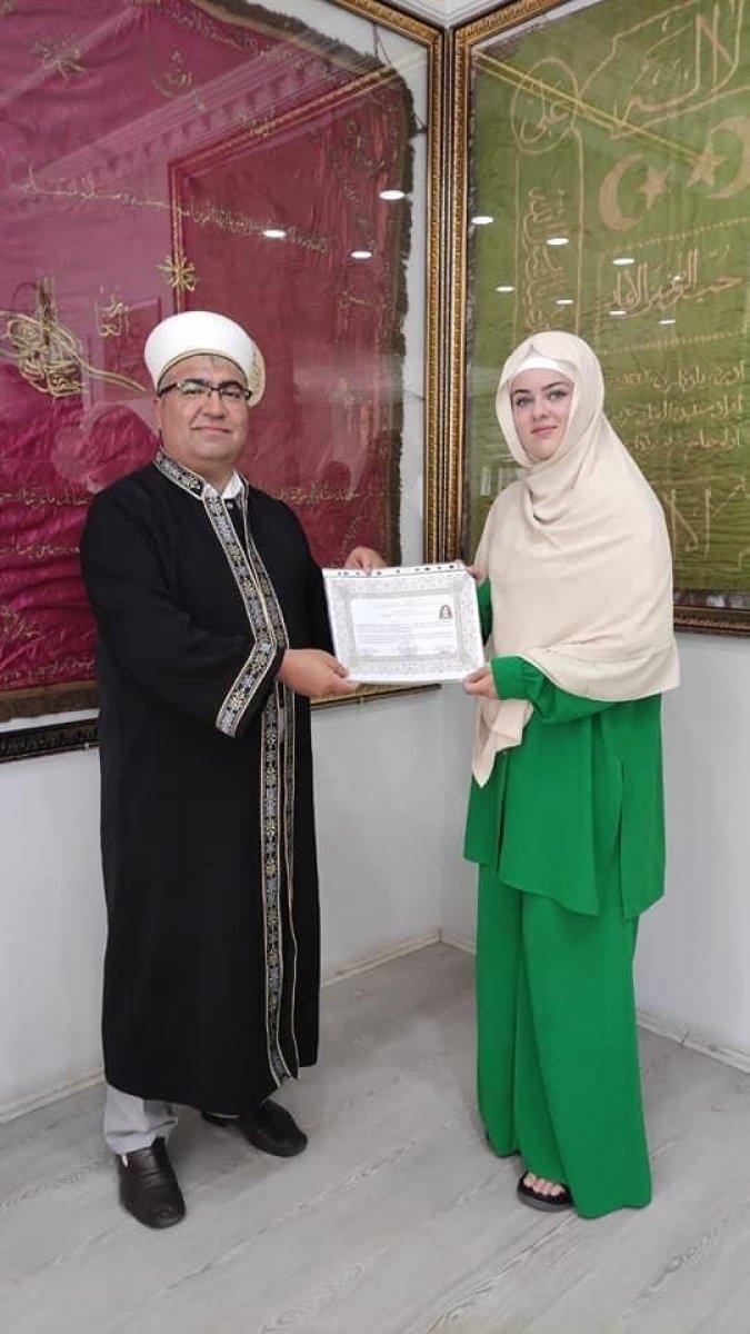 21 yaşındaki Belçikalı Anizet, Müslüman oldu