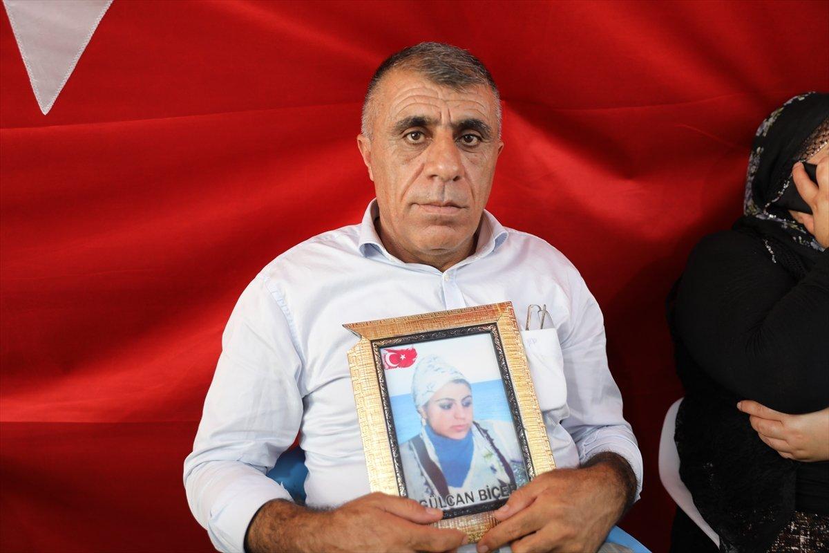 Diyarbakır anneleri nöbette: Çocuklarımız için oturuyoruz