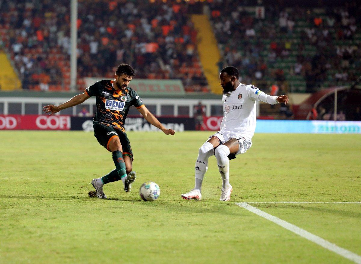 Beşiktaş, Alanyaspor ile berabere kaldı