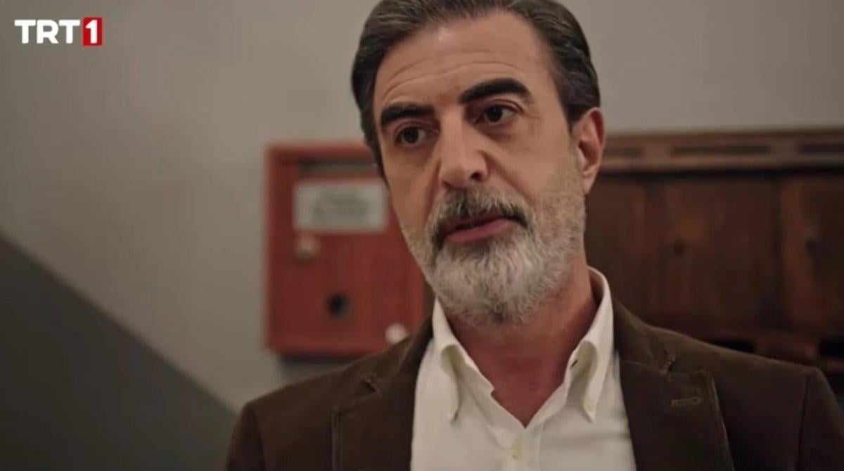 Ünlü oyuncu Süreyya Gürsel Evren, 3'ncü kattan düştü