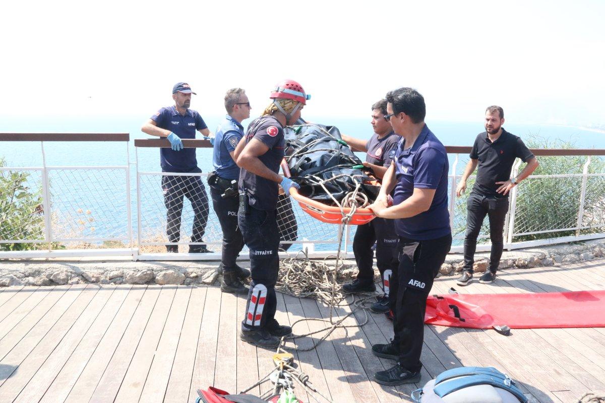 Antalya'da kayıp olarak aranan gencin cesedi bulundu