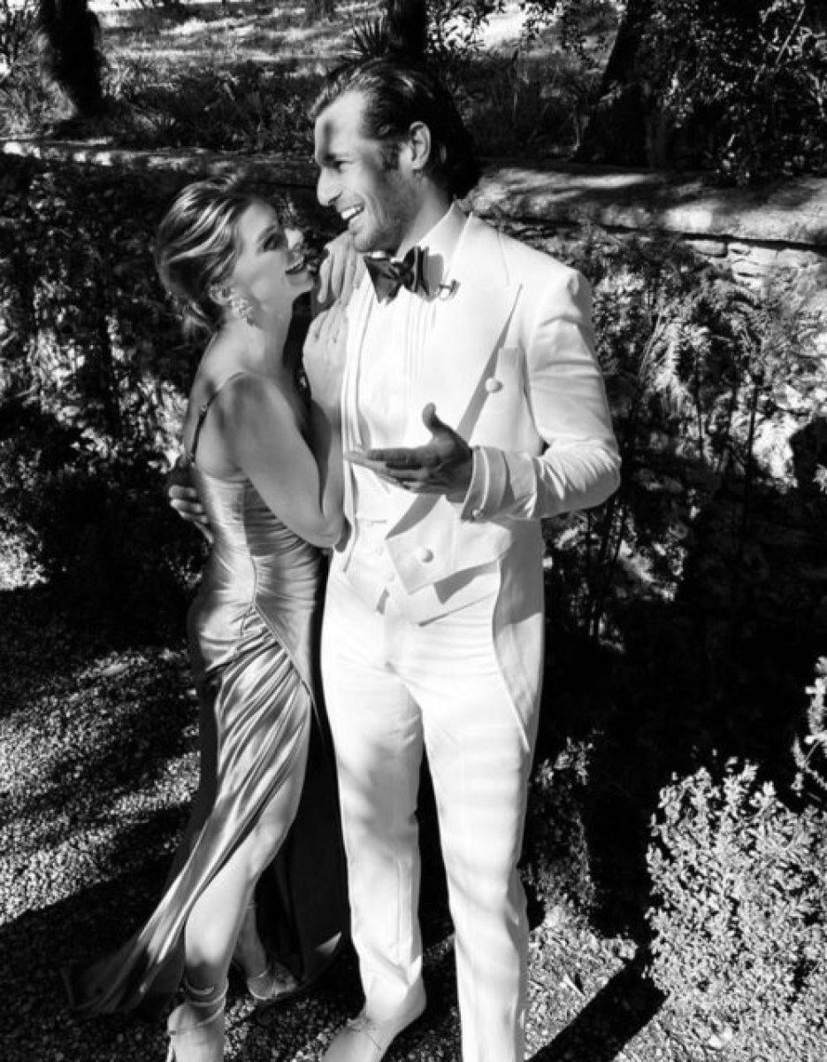 Özge Gürel ile Serkan Çayoğlu İtalya'da düğün yaptı