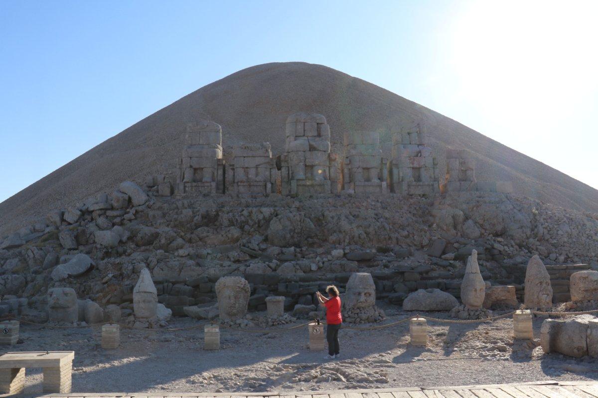 Nemrut’ta hafta sonu yoğunluğu