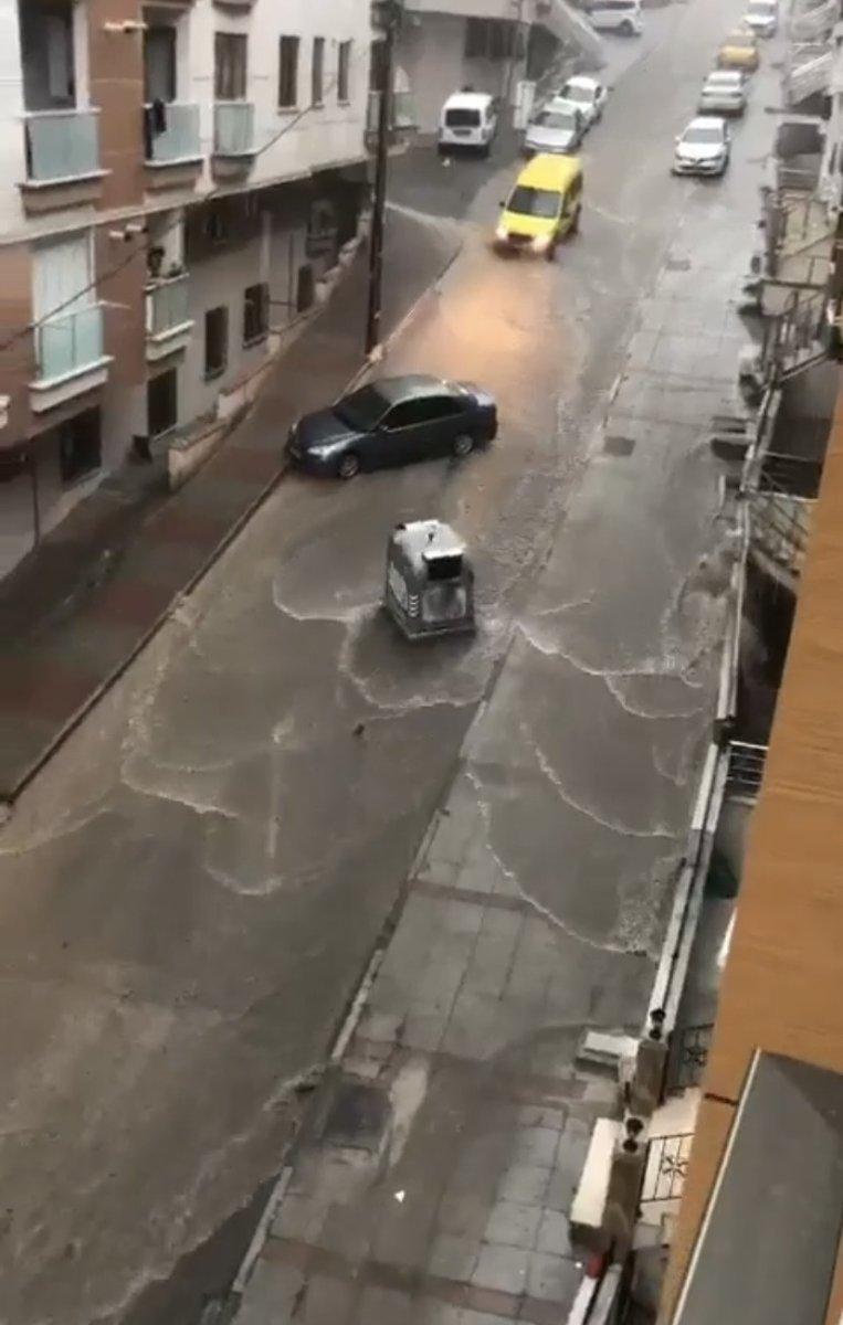 Sarıyer’de hastaneyi su bastı, hastalar tahliye edildi