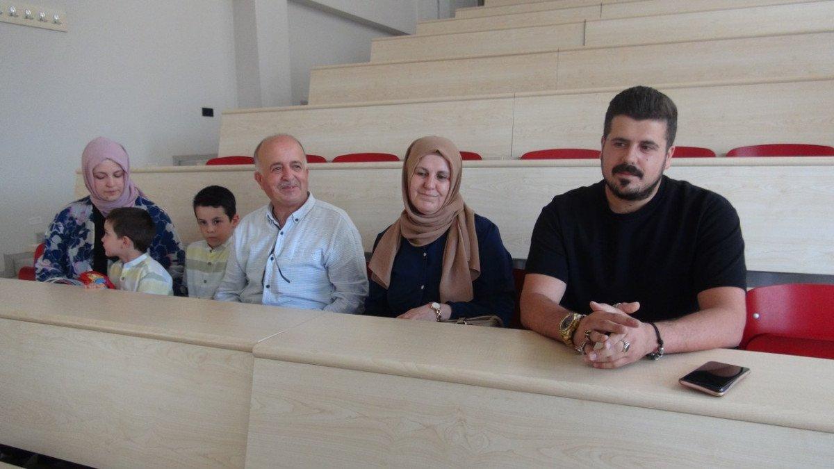 Niğde'de iki torun sahibi çift, aynı üniversitenin aynı bölümüne yerleşti