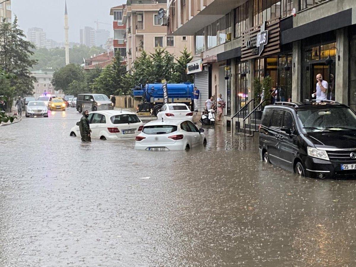 İstanbul genelinde şiddetli yağmur etkili oluyor