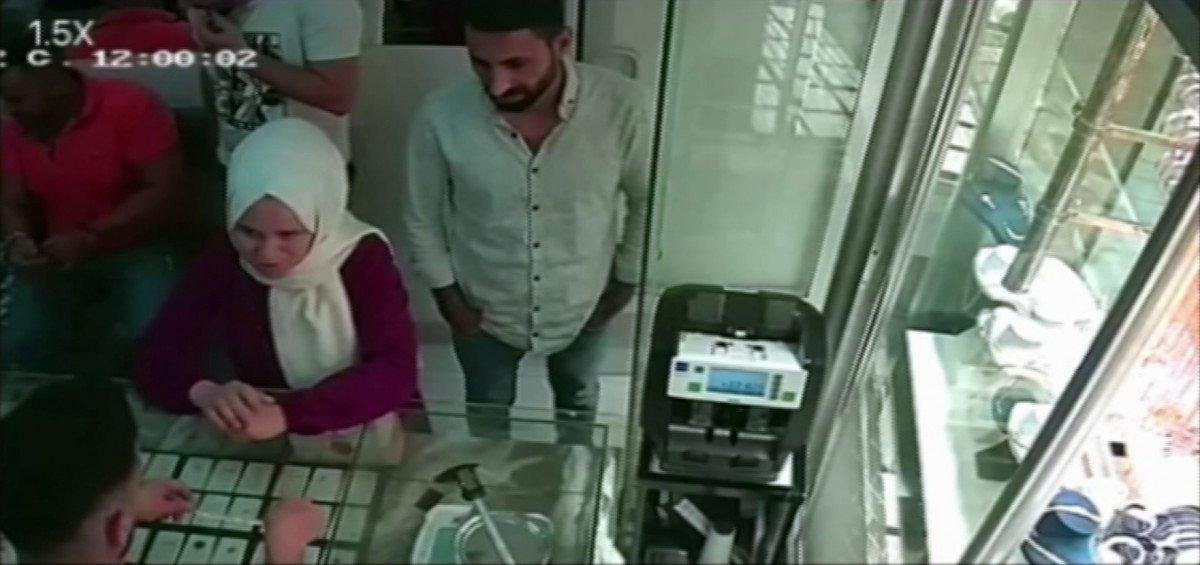 Karaman'da, kuyumculara sahte altın satan 3 şüpheli yakalandı