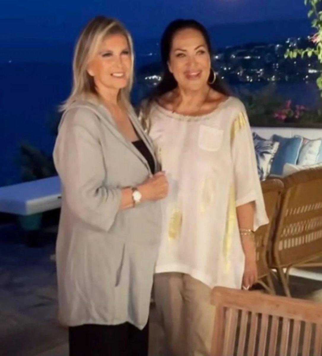 Türkan Şoray 'Türkan' şarkısıyla coştu