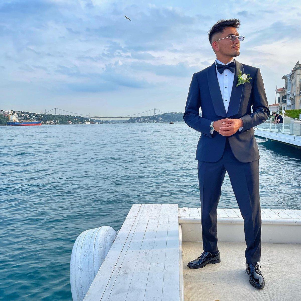 Cengiz Ünder, Aleyna Kalaycıoğlu'na yorum yazdı