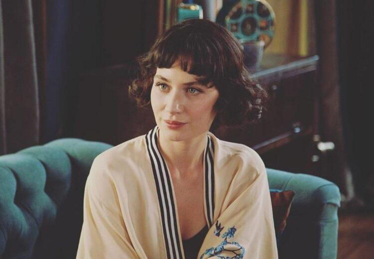 Akın Akınözü’nün yeni partneri