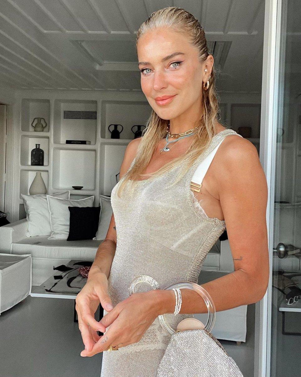 Burcu Esmersoy : Tam bir ev kadınıyım