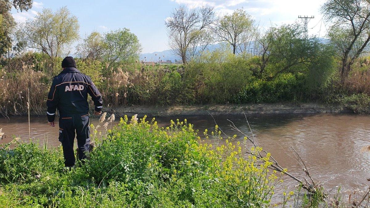 Aydın'da atıyla nehre giren genç, kayboldu
