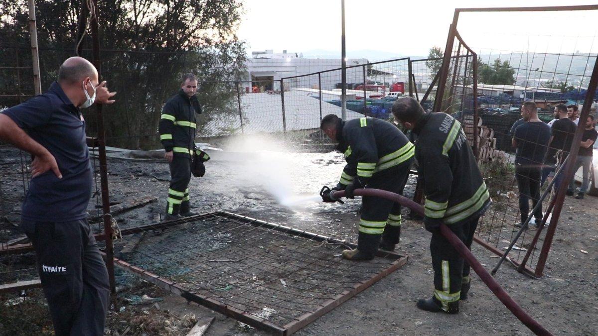 Samsun'da halde yangın: Ahşap kasalar küle döndü