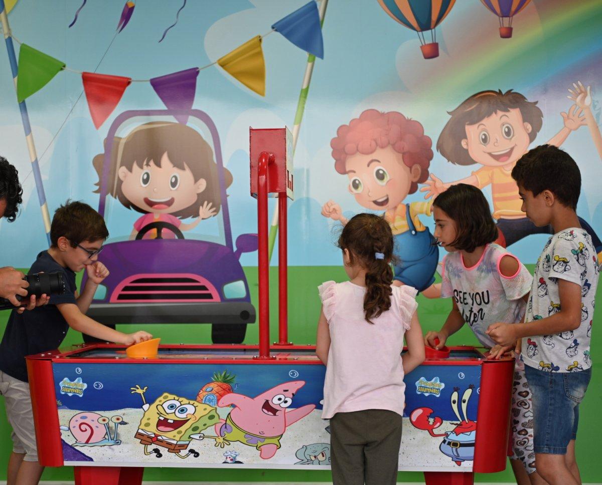 Bursa Büyükşehir Belediyesi, ToyMobil Park projesi ile eğlenceyi çocuklarla buluşturdu