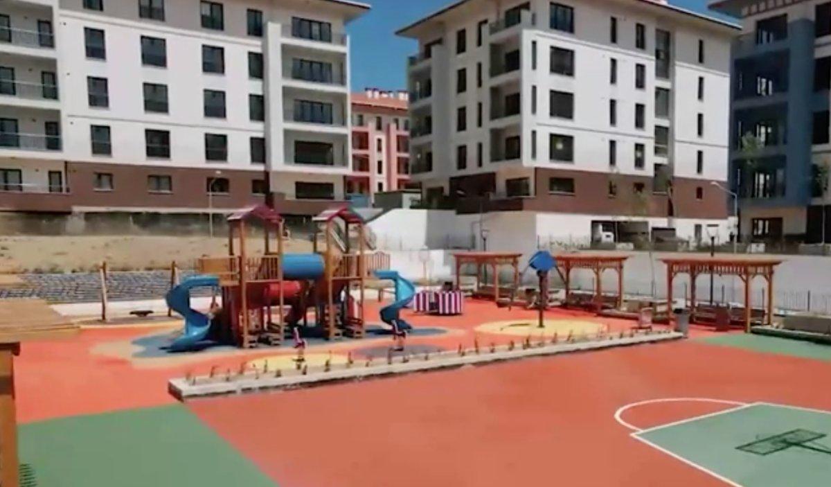 Esenler sakini, dönüşümü tamamlanan evlerinin heyecanını yaşıyor