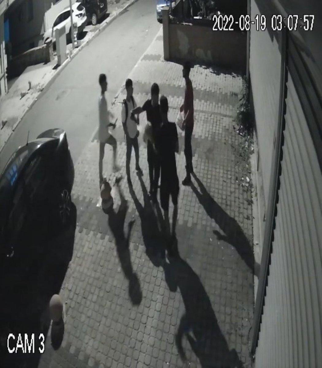 Sancaktepe’de eli silahlı 3 kişi, Afgan market sahibine saldırı