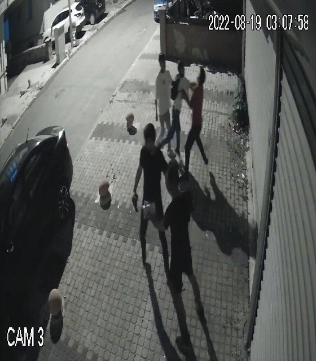 Sancaktepe’de eli silahlı 3 kişi, Afgan market sahibine saldırı