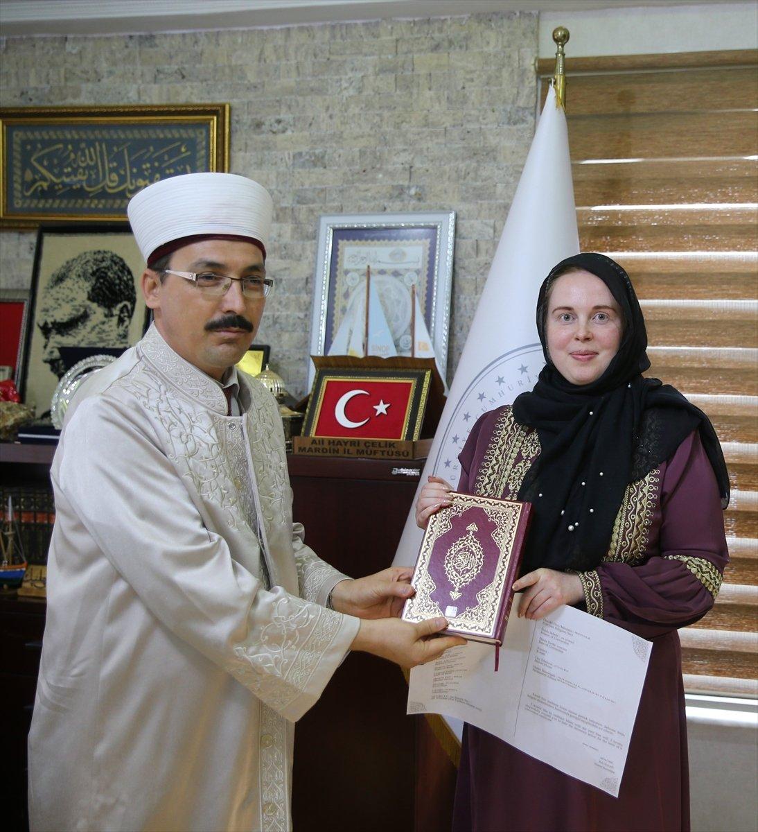 Alman vatandaşı Anna Hommel, Mardin'de Müslüman oldu
