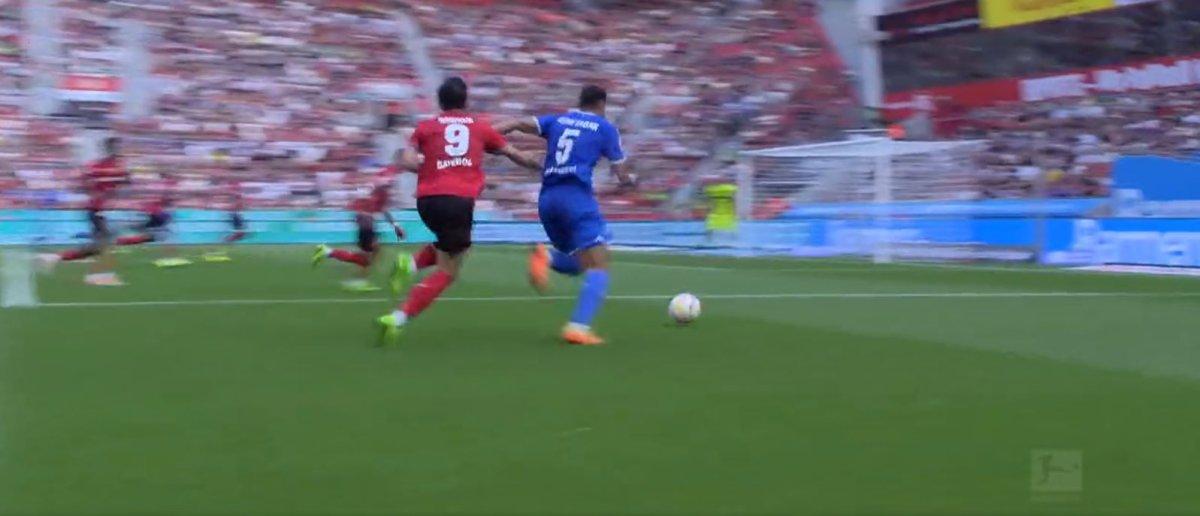 Ozan Kabak yeni takımında şov yapıyor