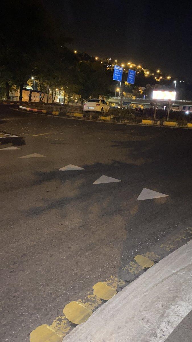 Zonguldak'ta otomobil refüje çıktı: 1 yaralı