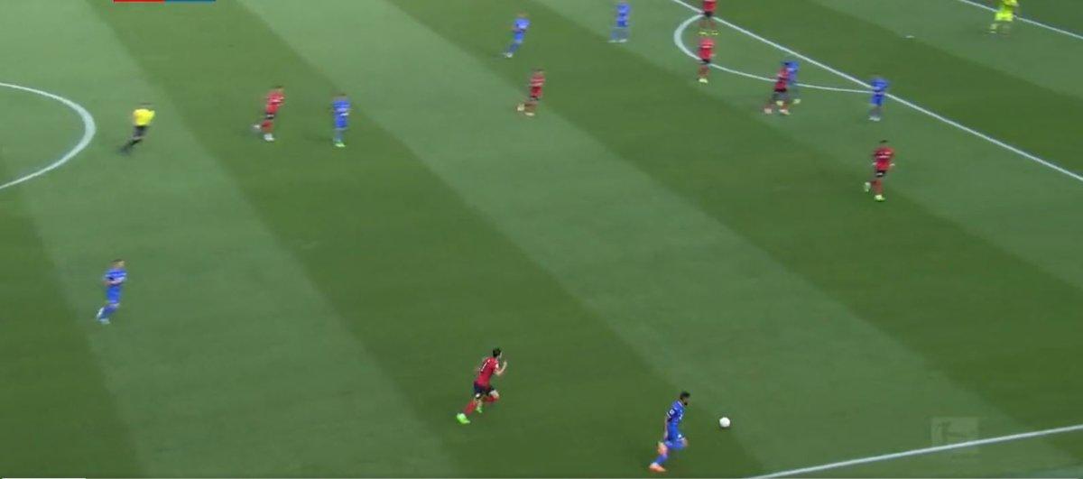 Ozan Kabak yeni takımında şov yapıyor