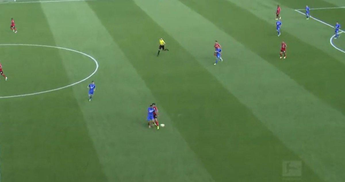 Ozan Kabak yeni takımında şov yapıyor