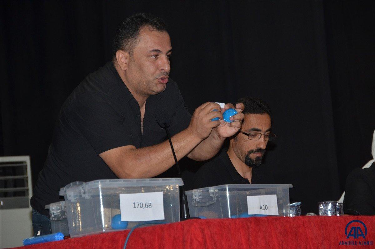 Yüksekova'da terör mağduru aileler yeni yuvalarına kavuşuyor