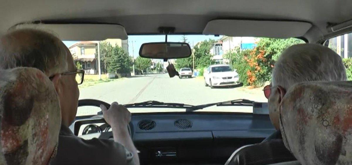 Nevşehir'de görme engelli adamdan eşinden kalan araca vefa