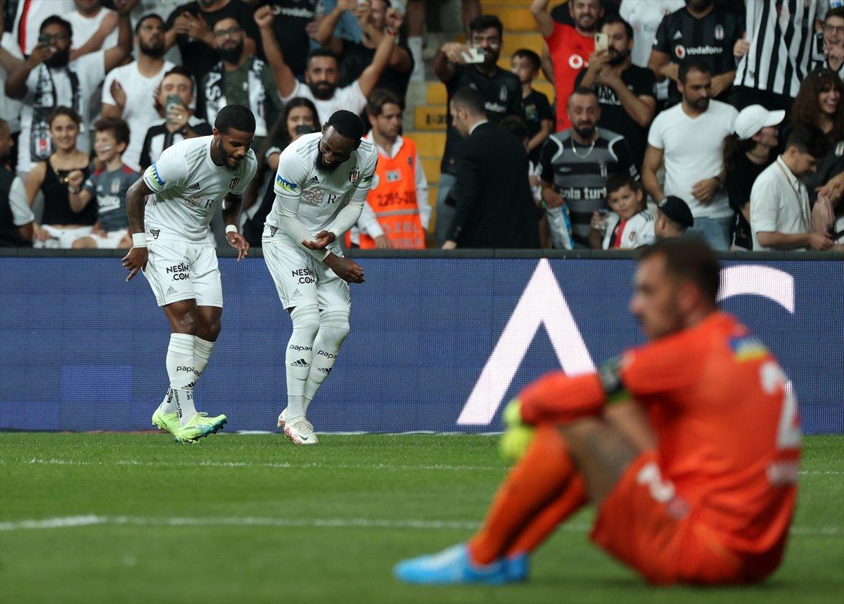 Beşiktaş evinde Fatih Karagümrük'ü rahat yendi