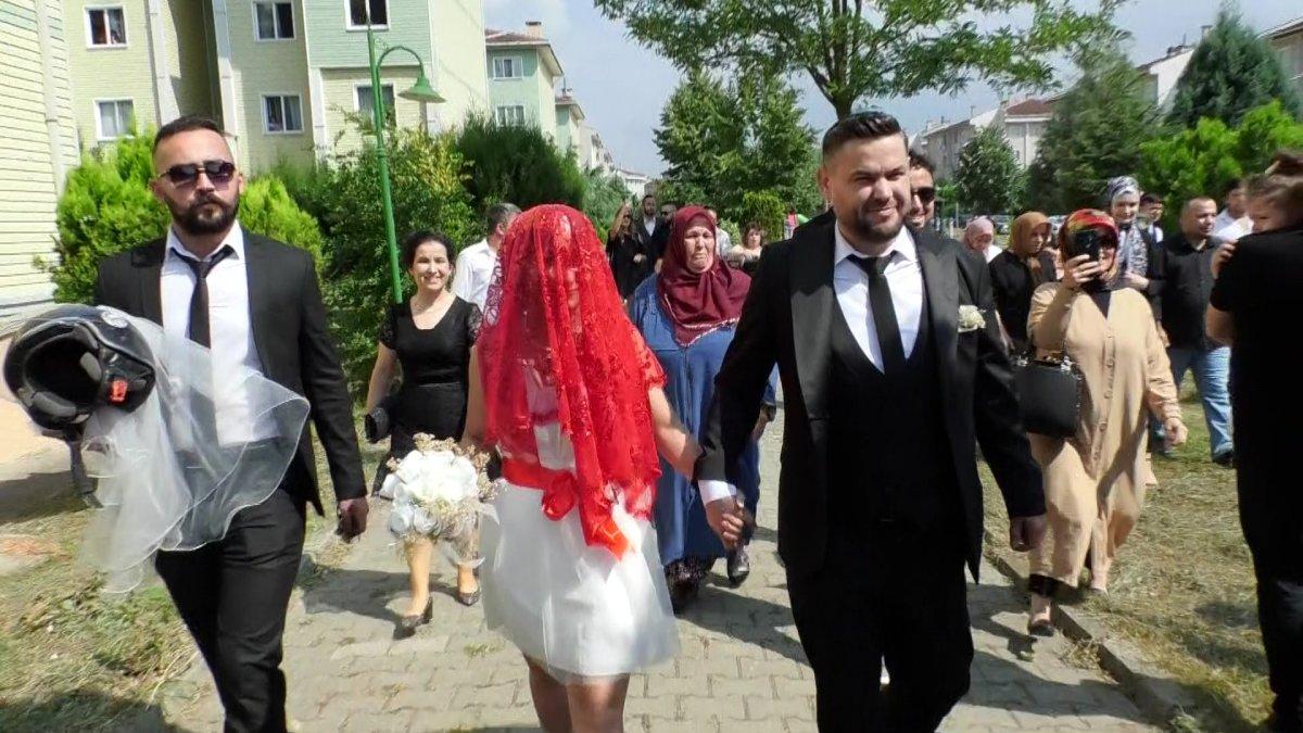 Düzce'de motorsikletli düğün konvoyu