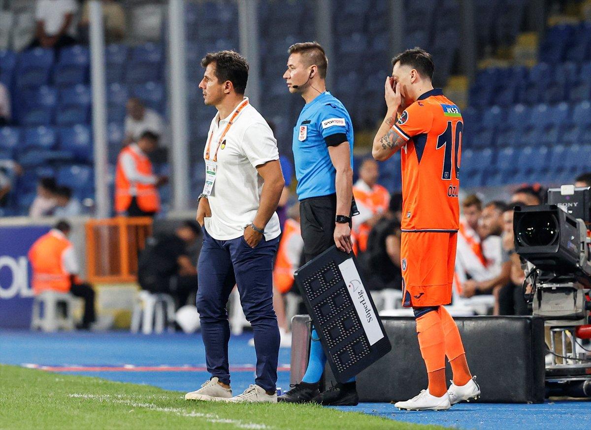 Mesut Özil, Başakşehir ile ilk maçına çıktı