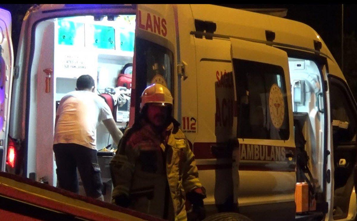 İzmir’de, taksi şoförü hurdaya dönen araçtan sağ çıktı