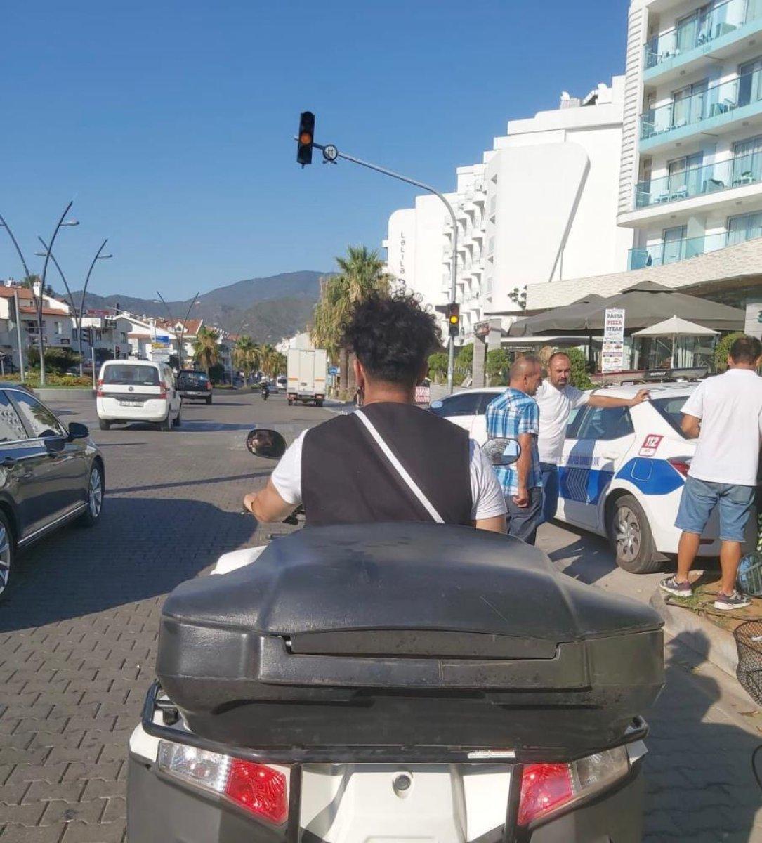Muğla'da şehir merkezinde drift atan turistler kamerada