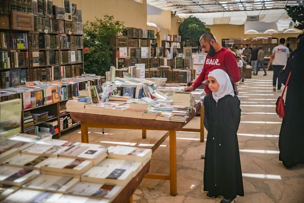İdlib'de kitap fuarı açıldı