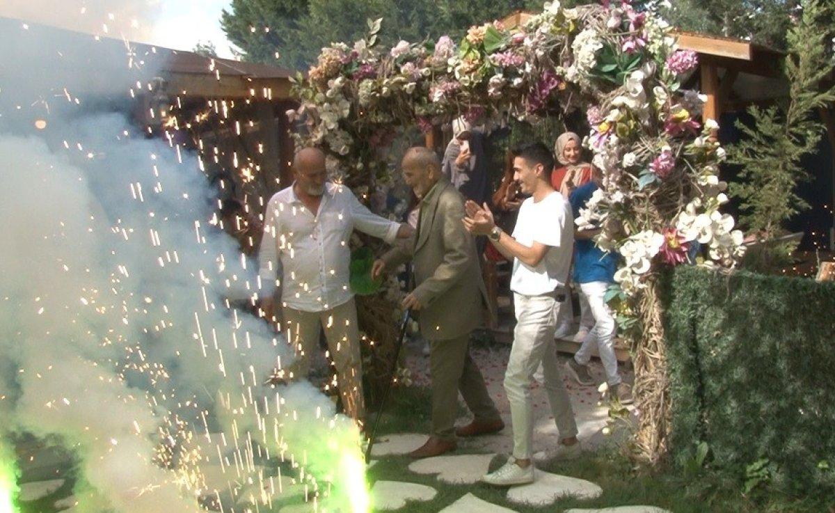 Konya'da 100 yıl boyunca doğum gününü kutlamayan adama yeni yaş sürprizi