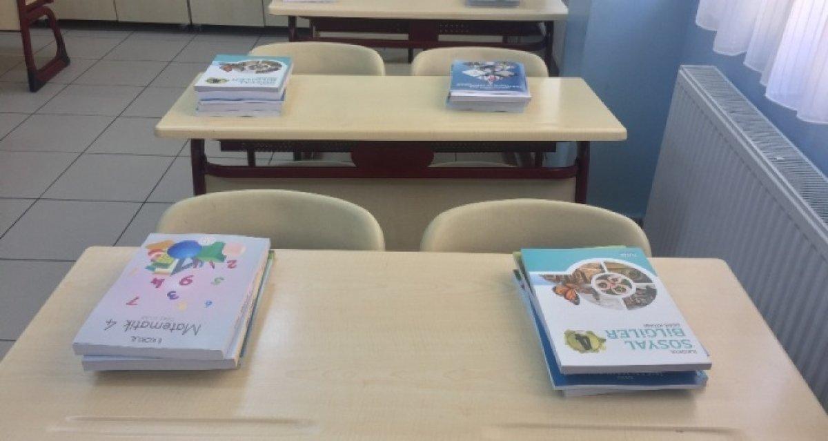 Yeni dönemde yardımcı kitaplar öğrencilere ücretsiz dağıtılacak