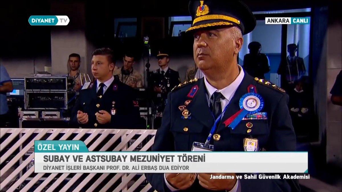 Diyanet İşleri Başkanı Erbaş, subay ve astsubayların mezuniyet töreninde dua etti