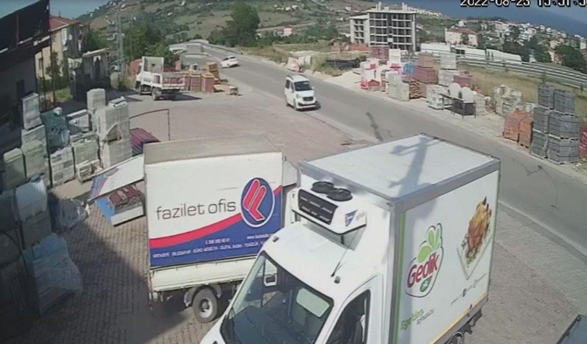 Sinop’ta, iş yerine silahlı saldırı anları kamerada