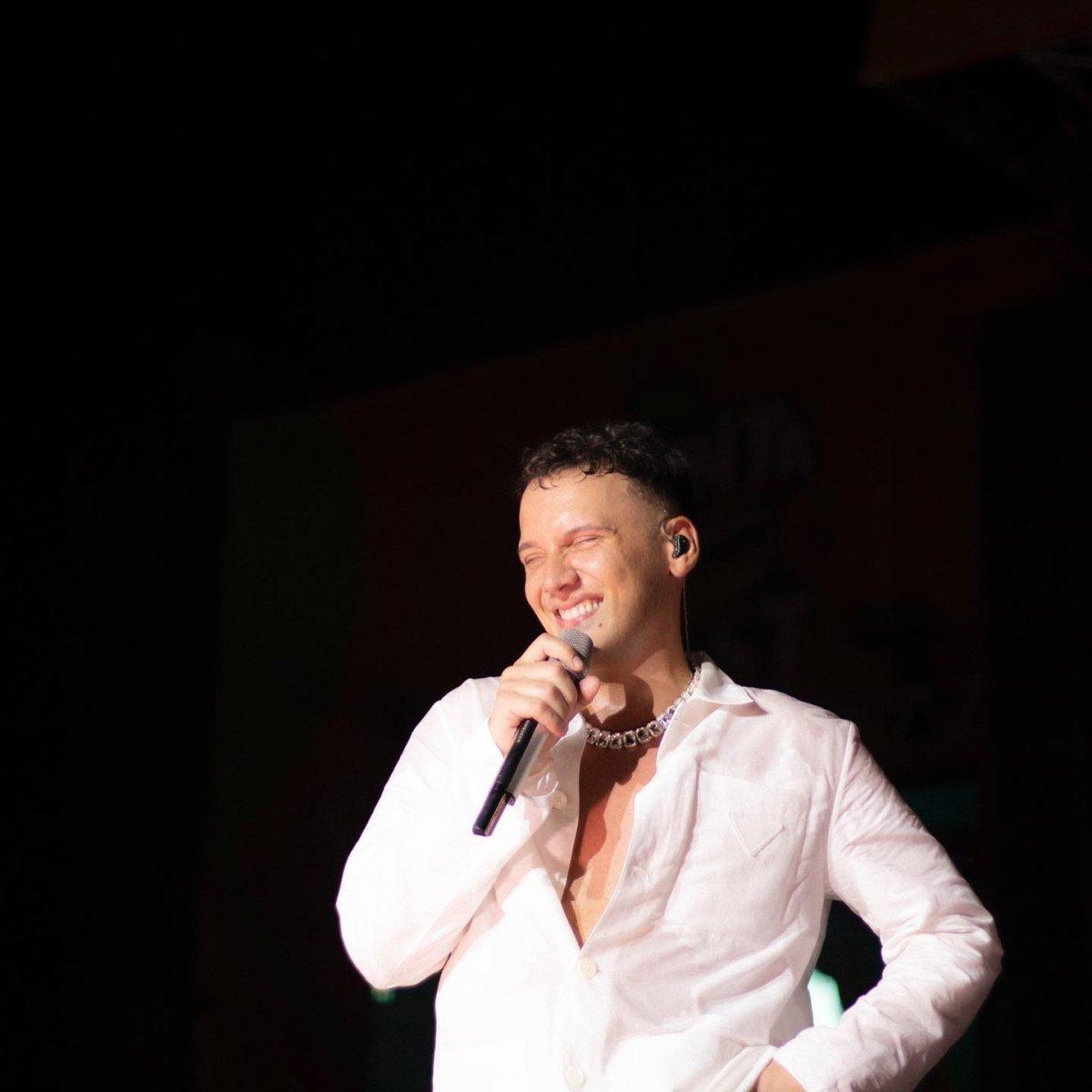 Edis: En güzel aşk Allah