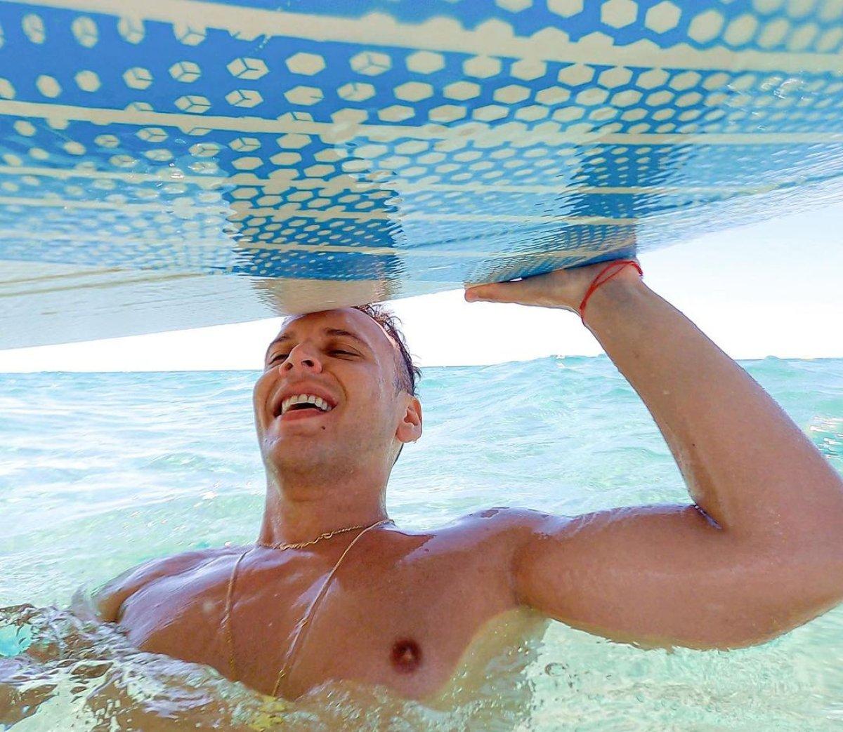 Edis: En güzel aşk Allah