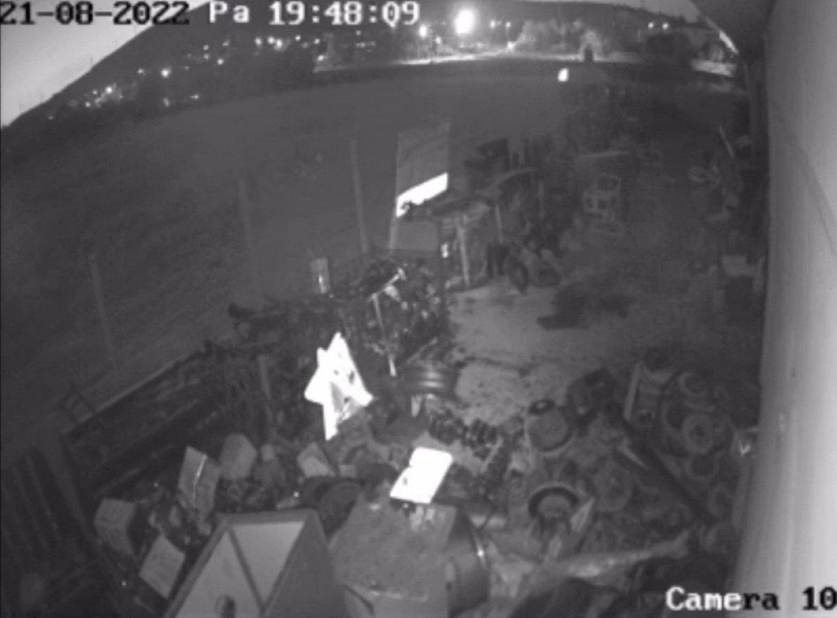 Elazığ'da kamerayı kırıp, 30 bin TL’lik malzeme çaldı