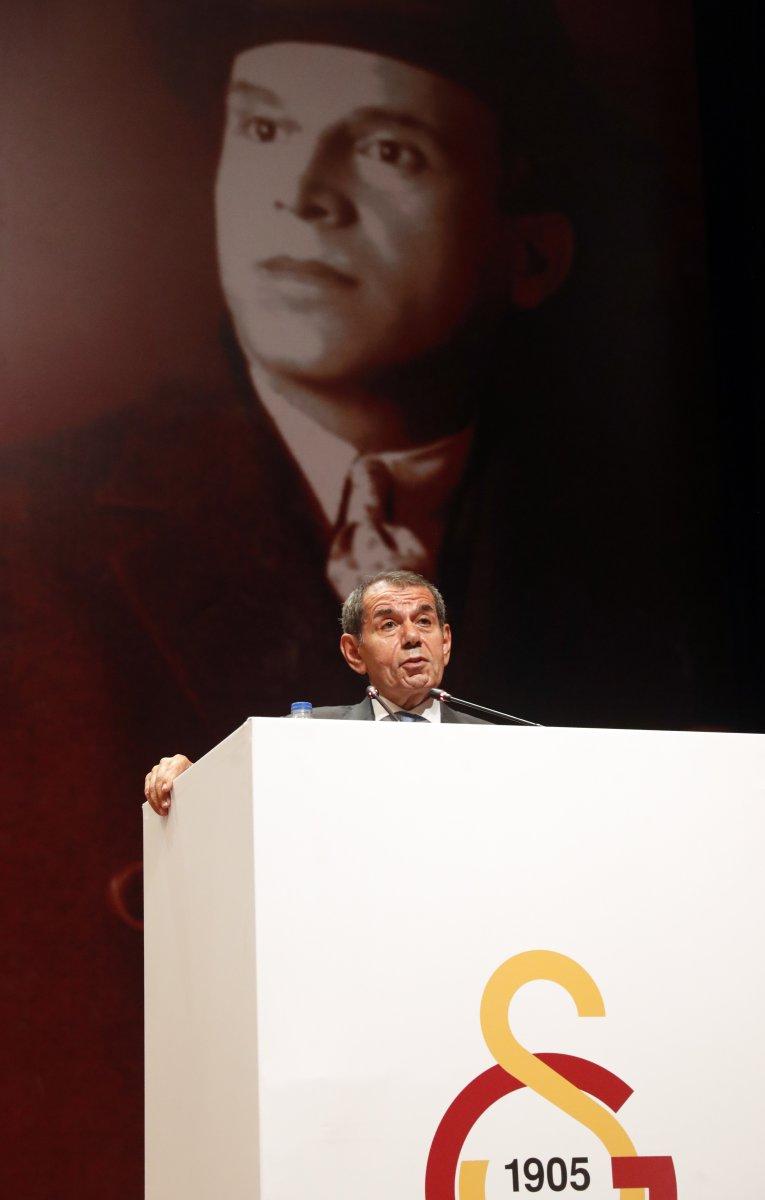 Dursun Özbek'ten proje ve transfer açıklaması