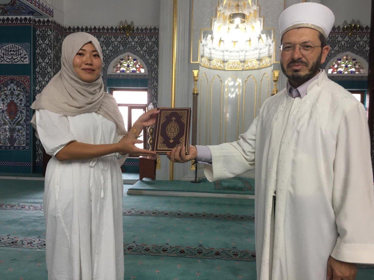 Kütahya'da Japon kadın Müslüman oldu