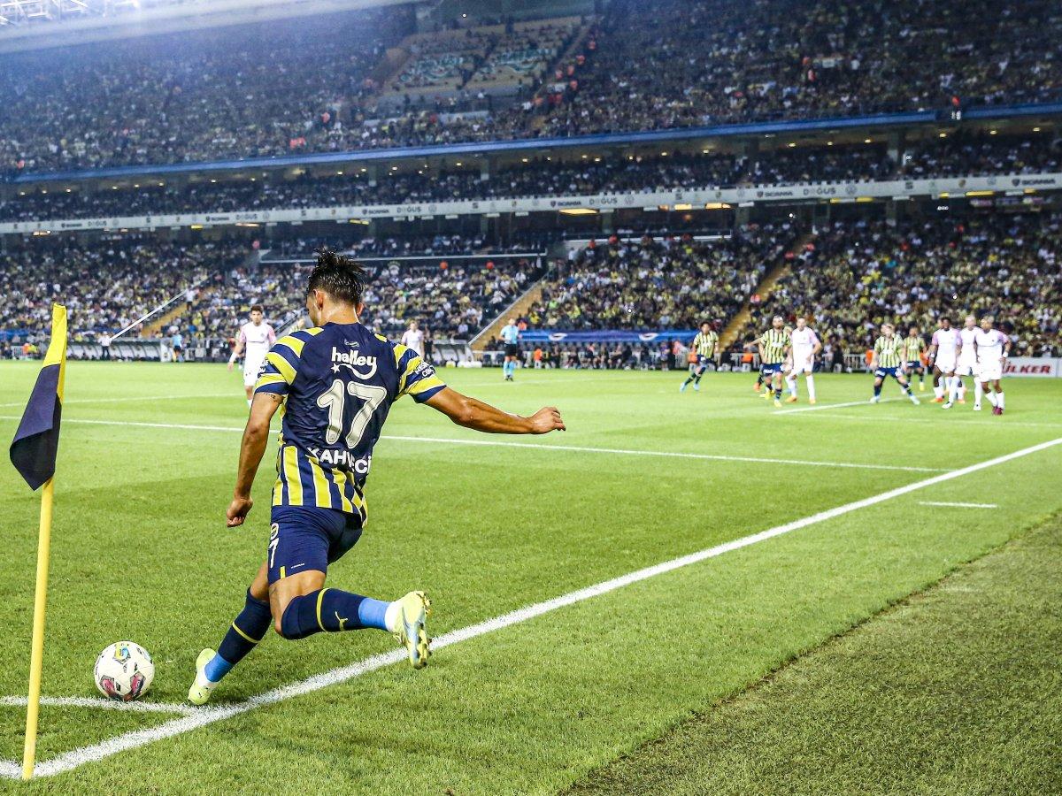 İrfan Can Kahveci iki golle döndü