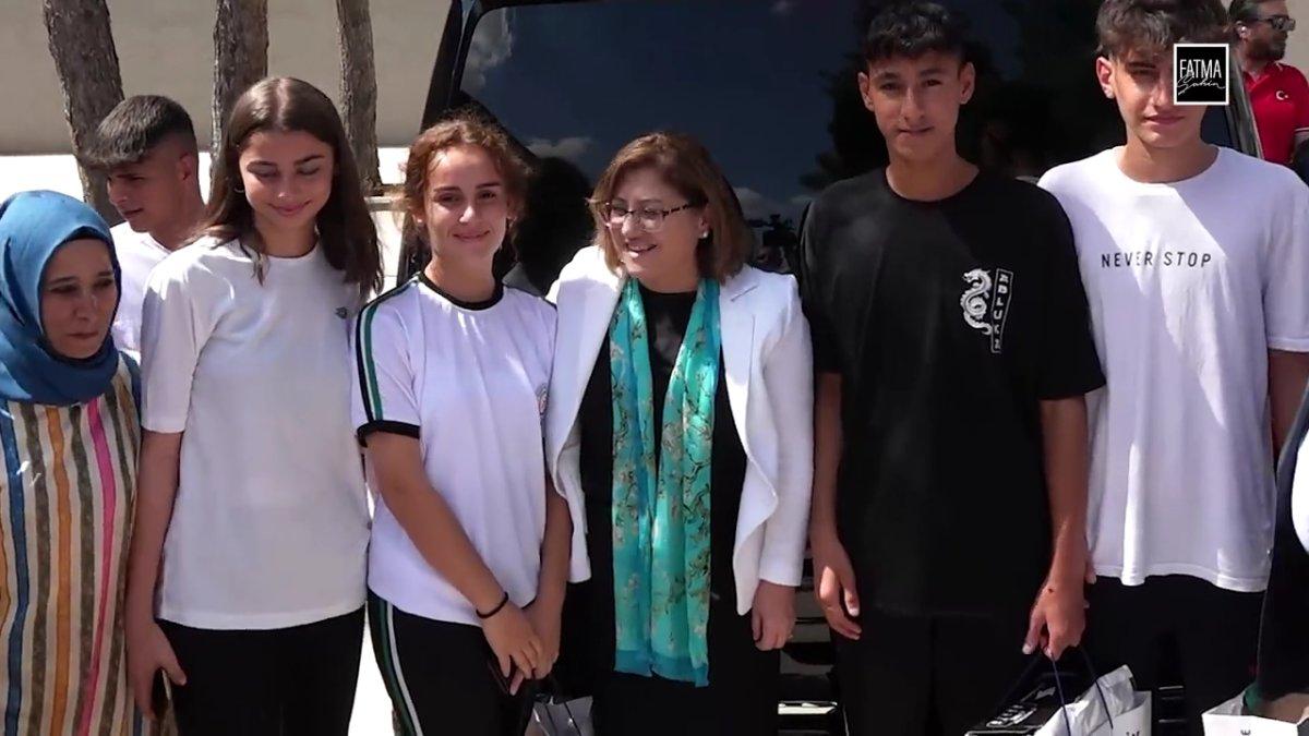 Gaziantep Büyükşehir Belediyesi, öğrencilere desteğini sürdürüyor